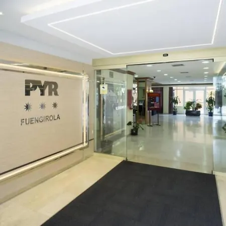 Estudio El Puerto - En El Mismo Centro De Fuengirola, Primera Linea De Playa דירה *
