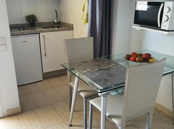 Estudio El Puerto - En El Mismo Centro De Fuengirola, Primera Linea De Playa דירה